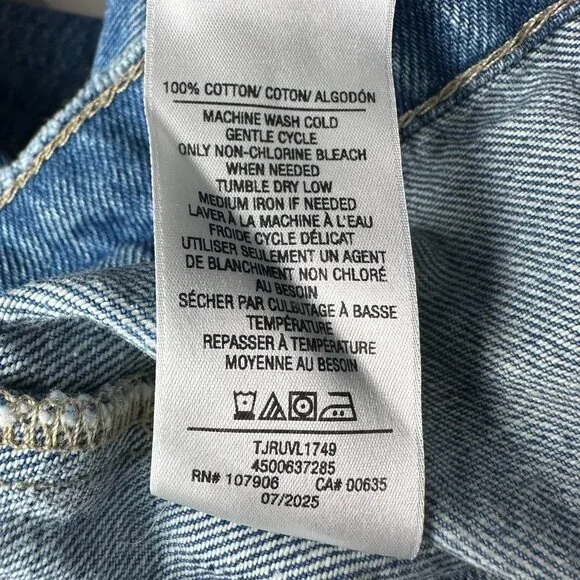 Hudson Jeans Women's Wide Cuffed Cropped Denim Jacket, Size Medium, Lt. Blue - Picture 14 of 15